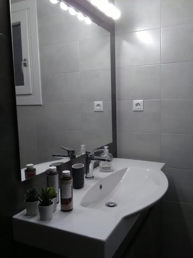 Silver Moon Kini Zewnętrze zdjęcie